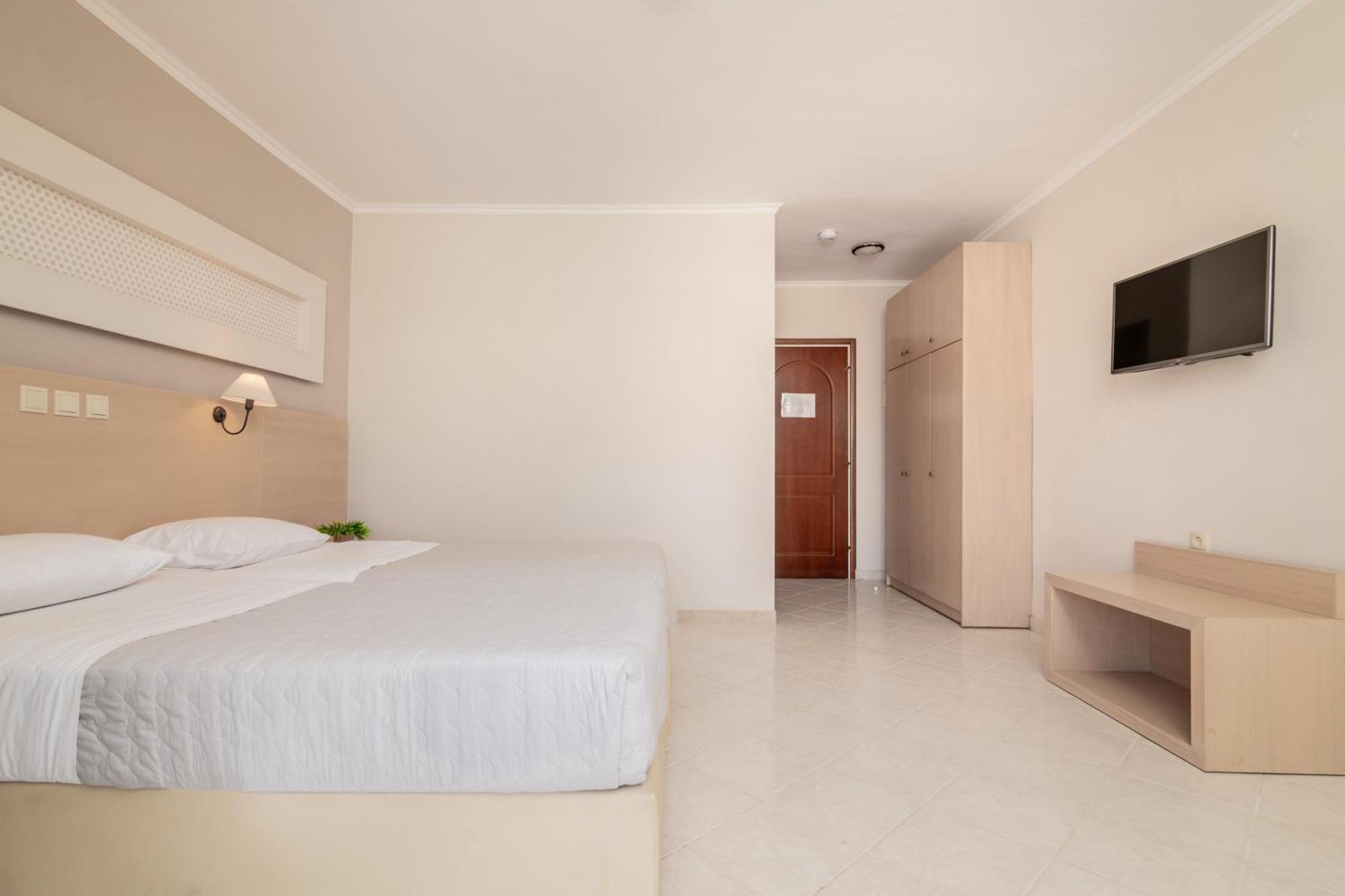 Karras Hotel Laganas Esterno foto