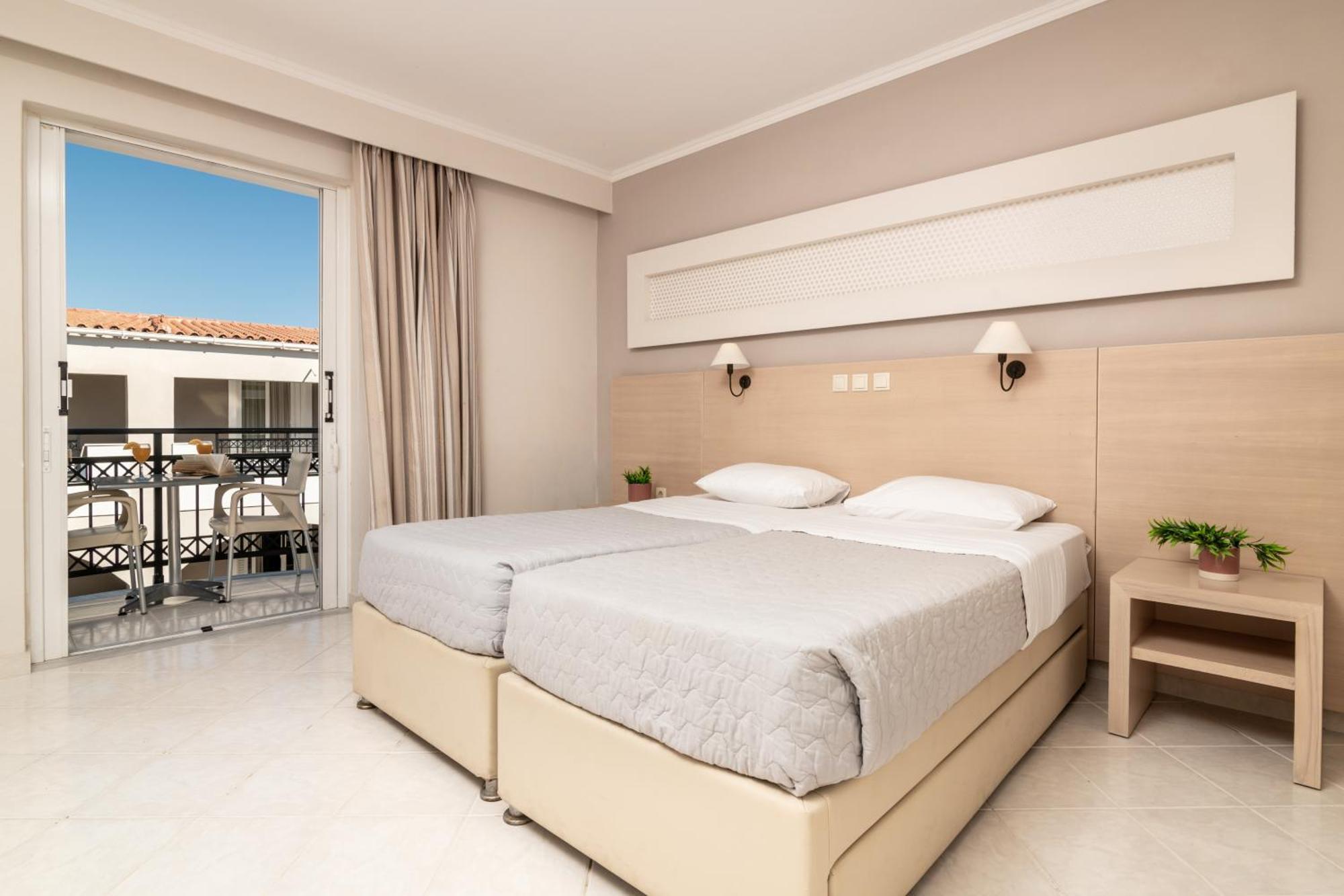 Karras Hotel Laganas Esterno foto